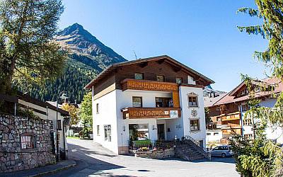 fruehstueckspension ferienhaus galtuer faednerspitze sommer